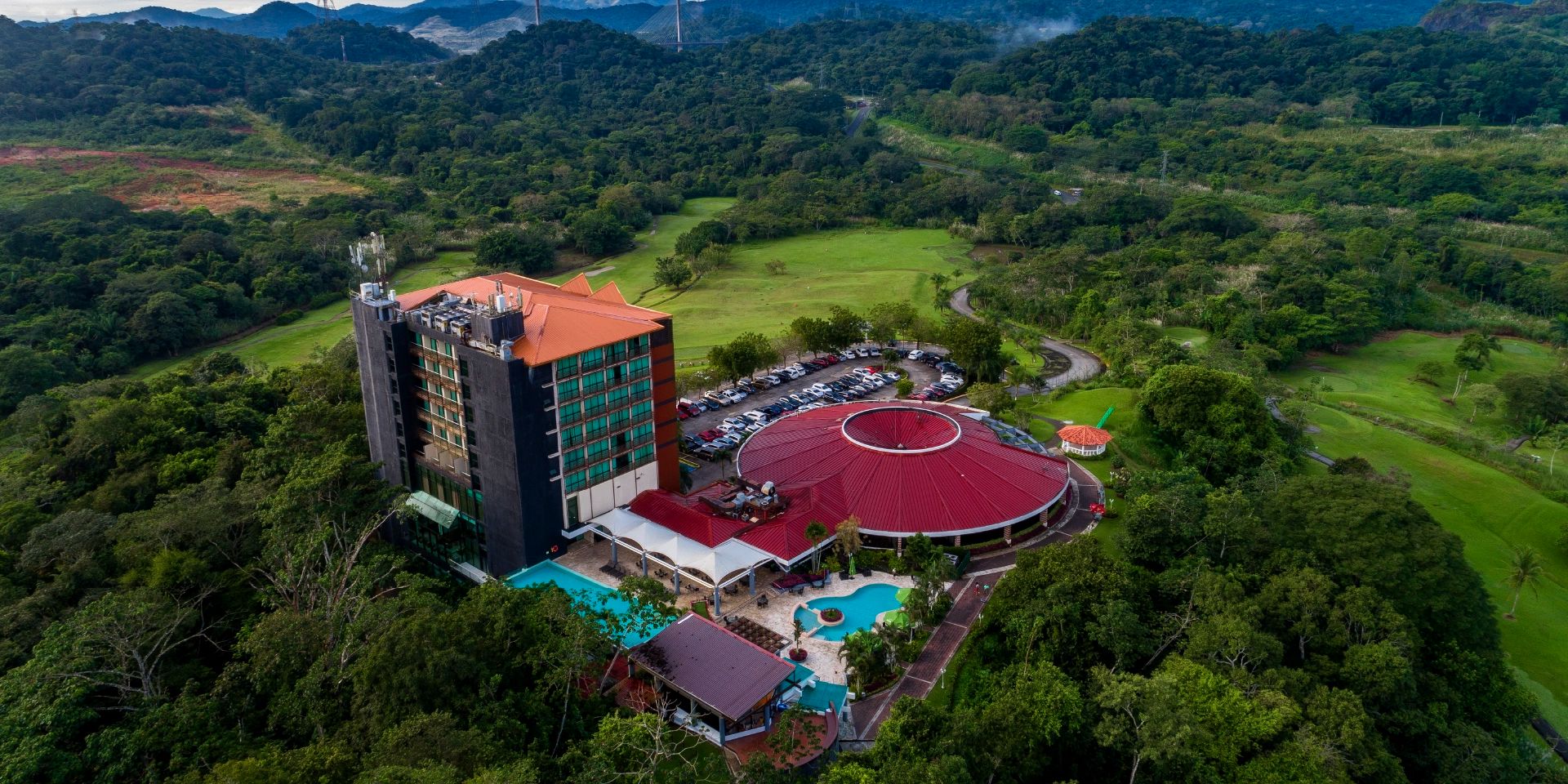 Hotel Summit Rainforest & Golf Resort